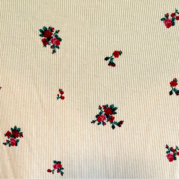 Floral Rib-Knit T-Shirt - Picture 5 of 7